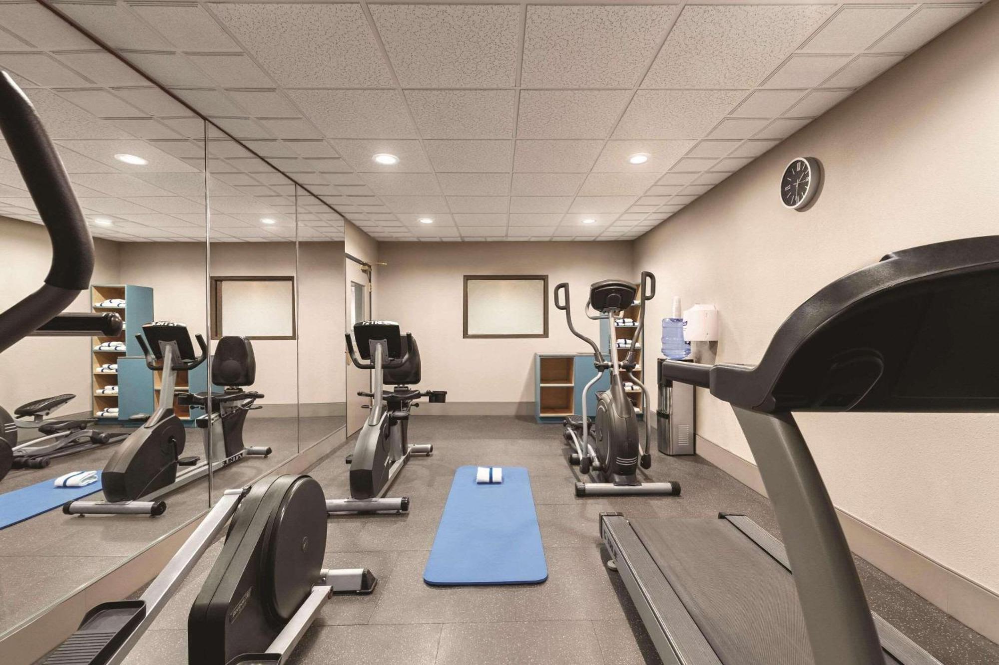 Country Inn & Suites By Radisson, Griffin, Ga Экстерьер фото